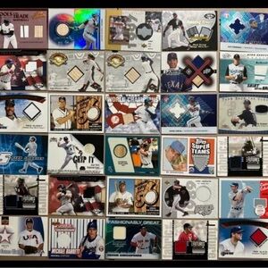 Here a lot of Autographs that in packs I would be doing mystery packs volume.1